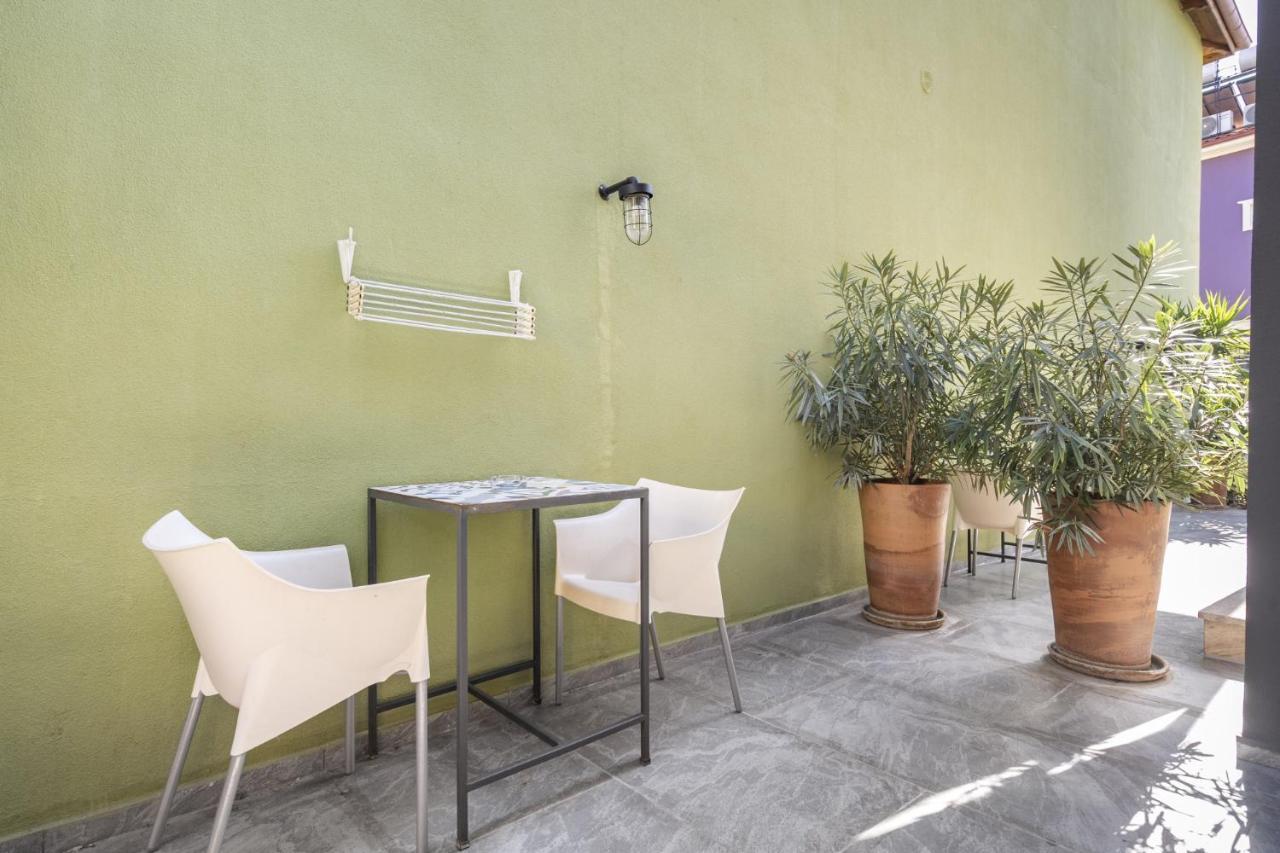Cozy Studio Flat Near Hadrians Gate Daire Antalya